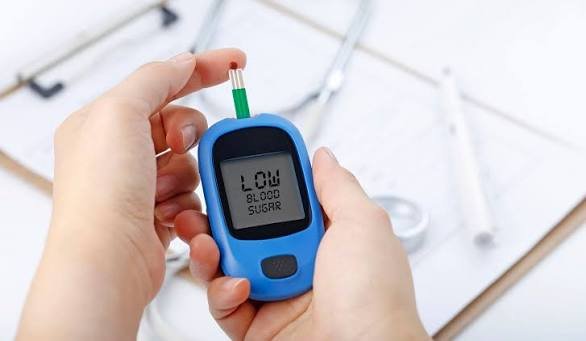 Managing Diabetes: Diet, Lifestyle, and Medical Guidance